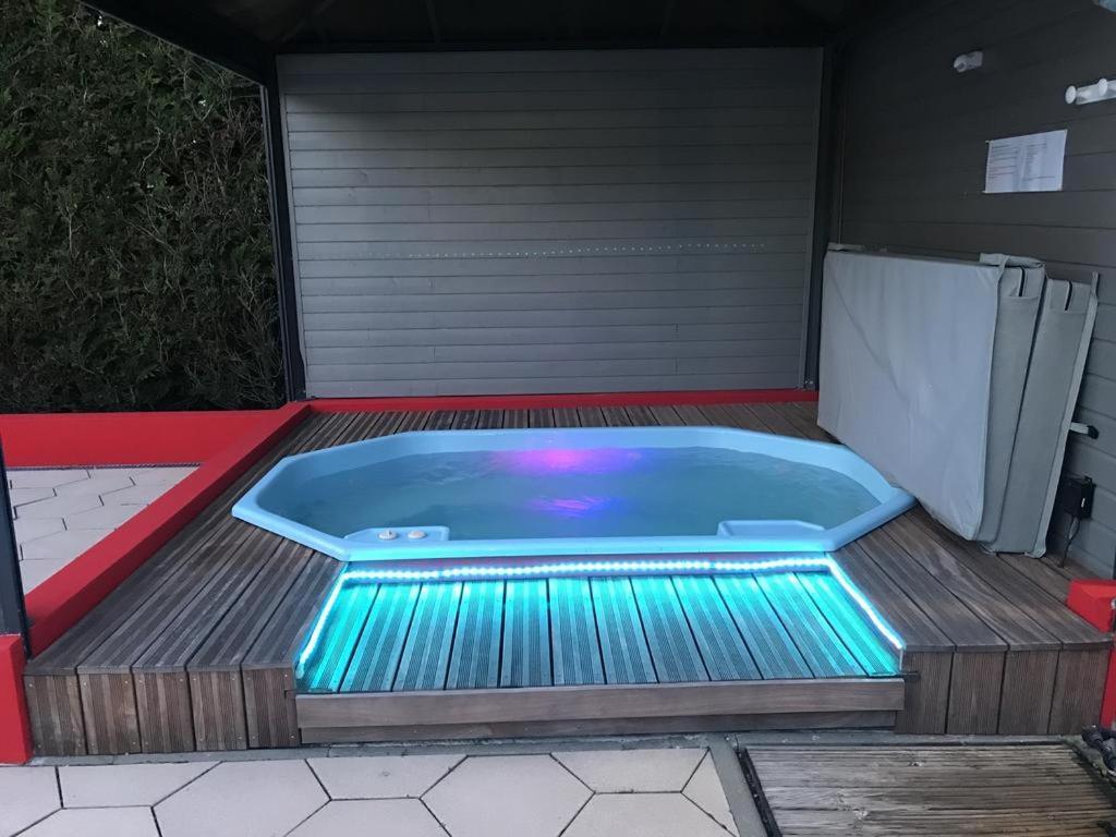 Residence Les Alizes "Sauna Jacuzzi Piscine En Plein Centre Ville" La Roche-sur-Yon Dış mekan fotoğraf